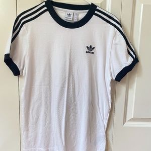 Small Mens/Women Adidas Tee